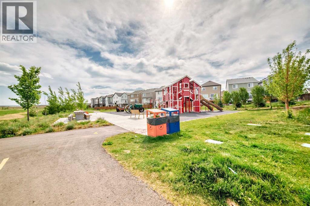 Single Family House 4 Level for Sale in  Rangeview Drive SE Rangeview Calgary 
