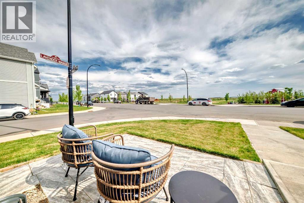Single Family House 4 Level for Sale in  Rangeview Drive SE Rangeview Calgary 