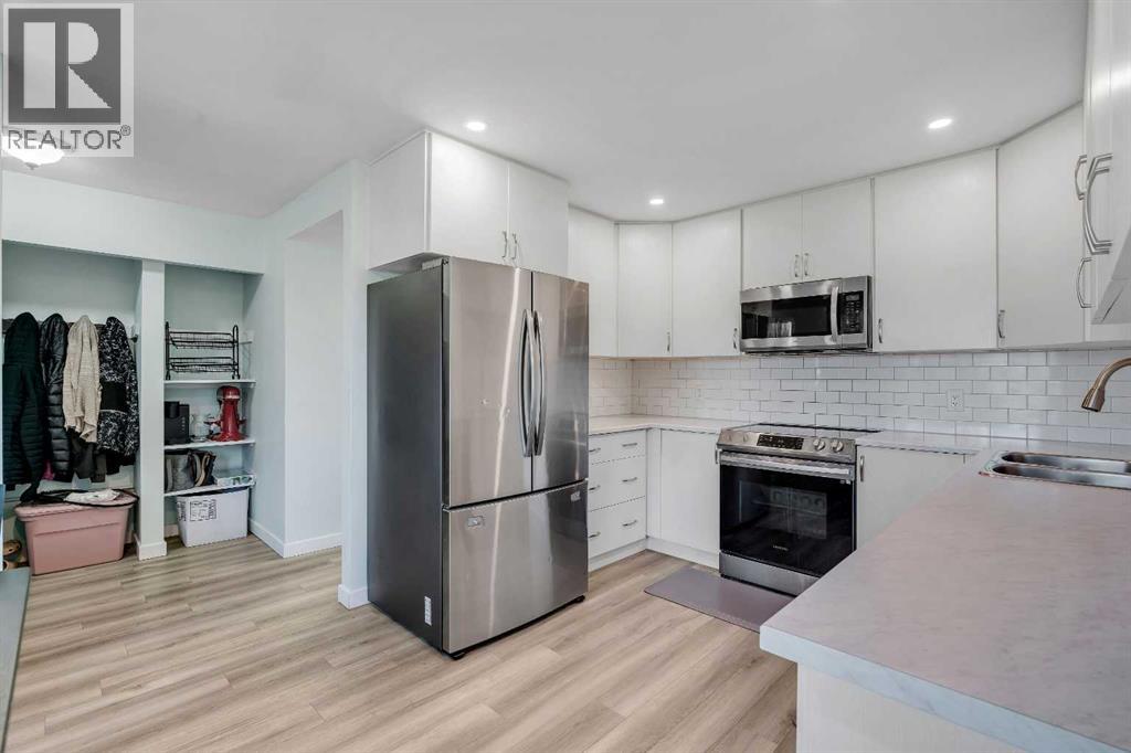 Single Family House for Sale in  Templehill Drive NE Temple Calgary 