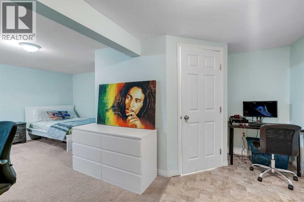 Single Family House for Sale in  Templehill Drive NE Temple Calgary 