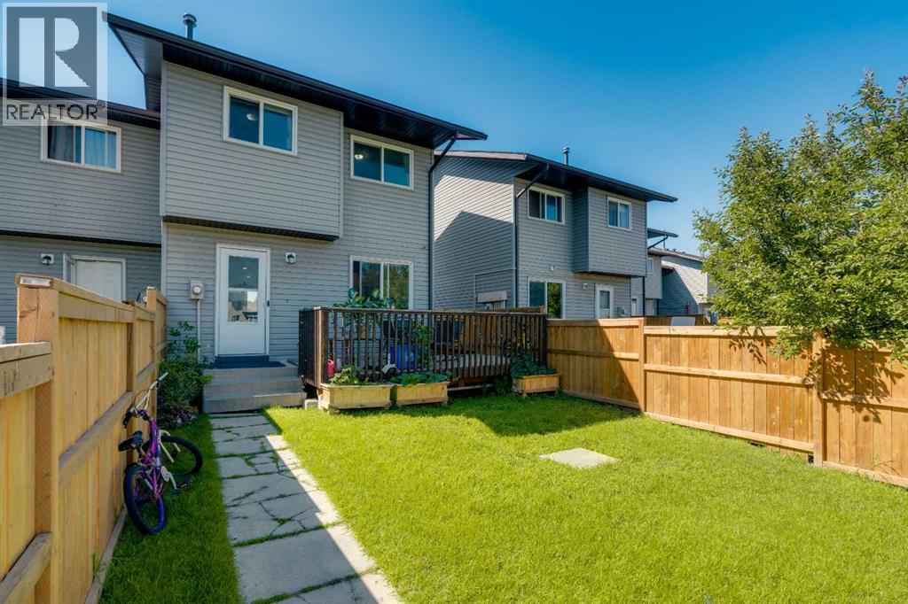 Single Family House for Sale in  Templehill Drive NE Temple Calgary 
