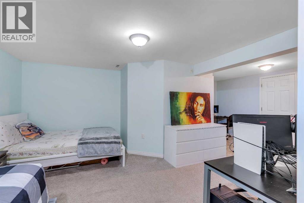 Single Family House for Sale in  Templehill Drive NE Temple Calgary 