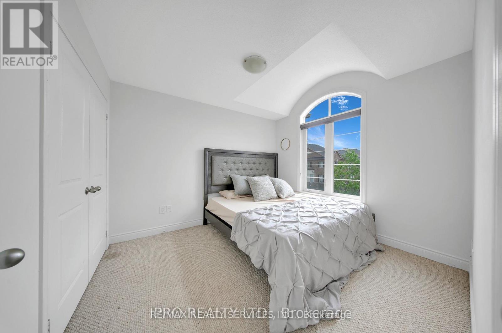 Photo 18 of 12 Goodsway Street, Brampton ON