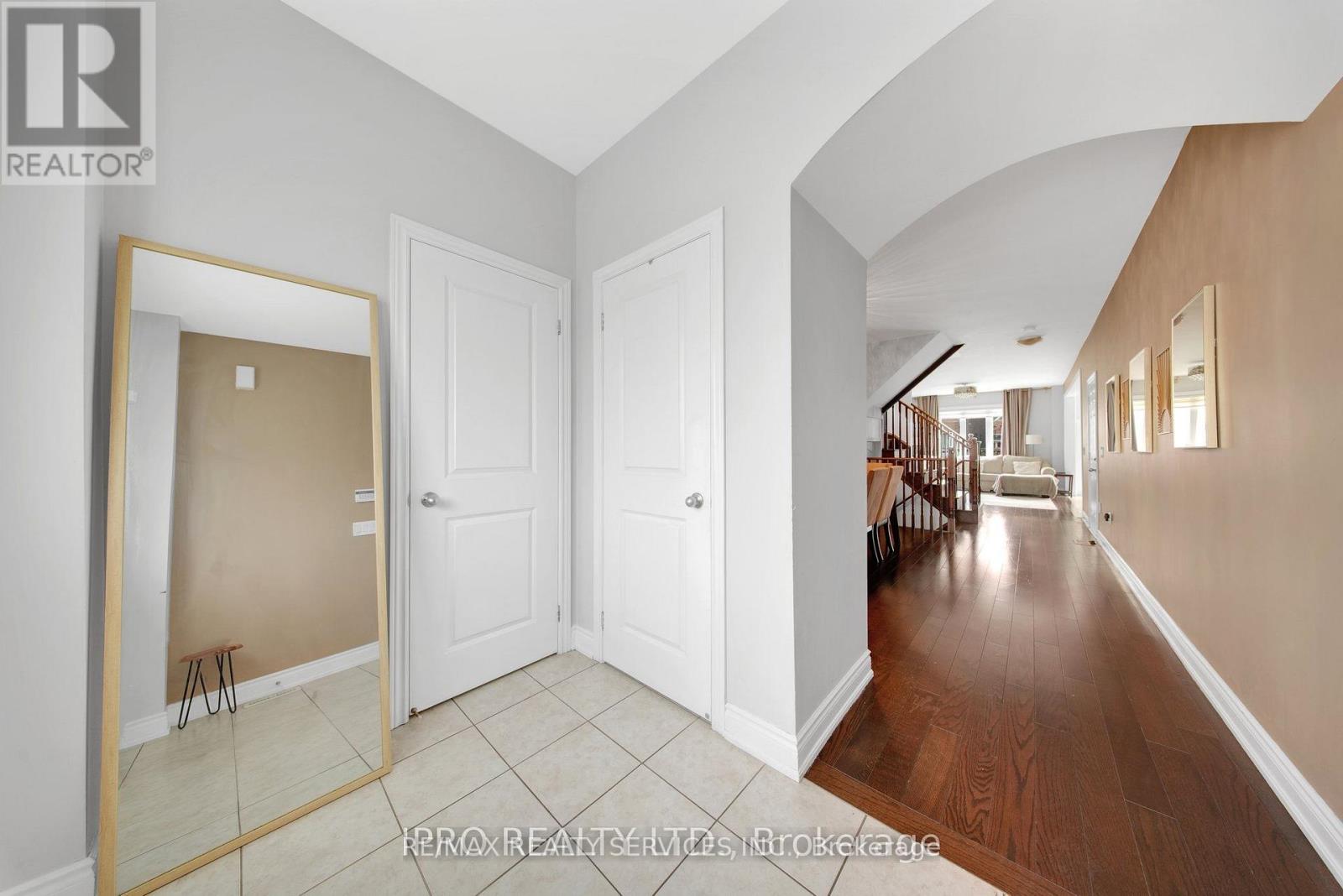 Photo 3 of 12 Goodsway Street, Brampton ON