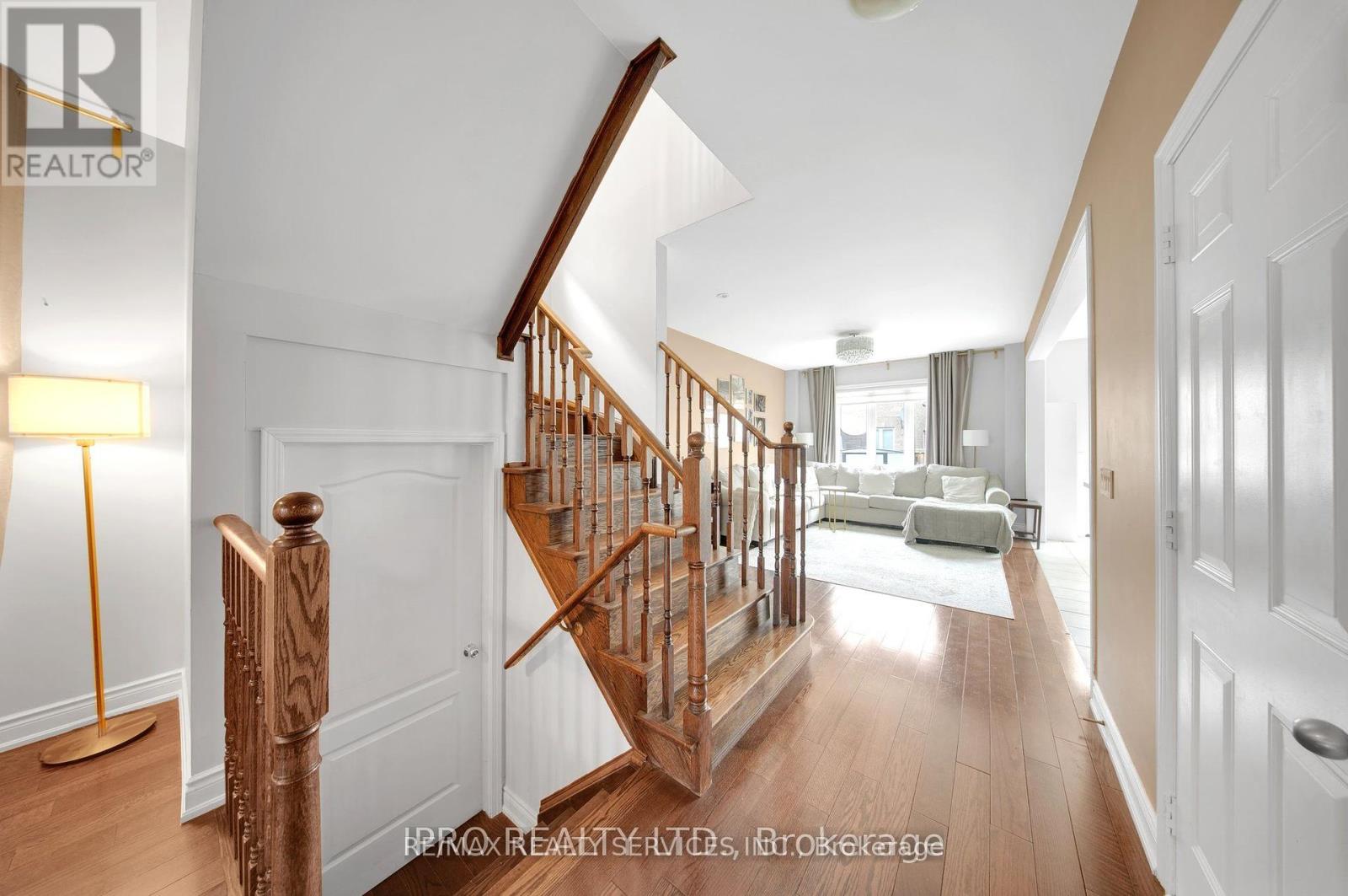 Photo 7 of 12 Goodsway Street, Brampton ON