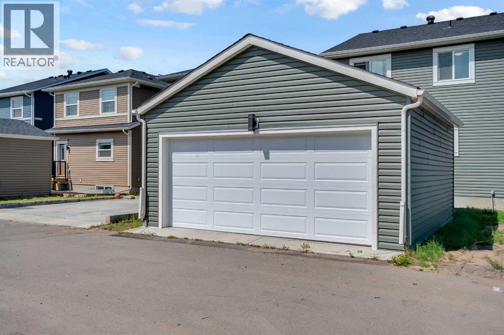 Photo 24 of 101 Midtown Close Sw, Airdrie AB