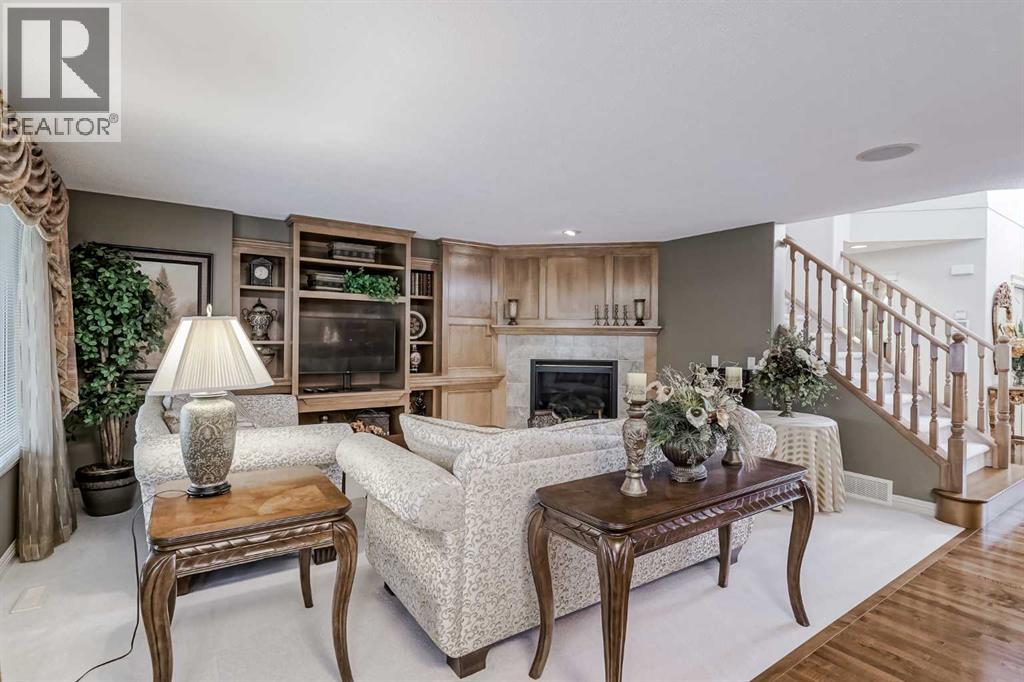 Single Family House for Sale in  Everwillow Park SW Evergreen Calgary 