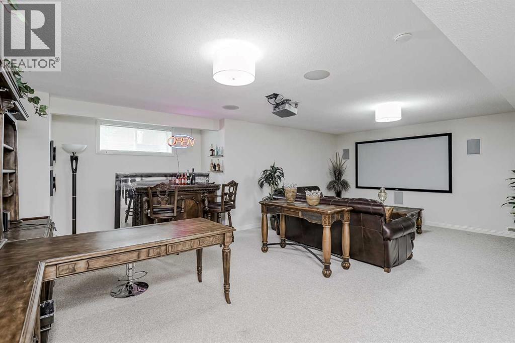 Single Family House for Sale in  Everwillow Park SW Evergreen Calgary 