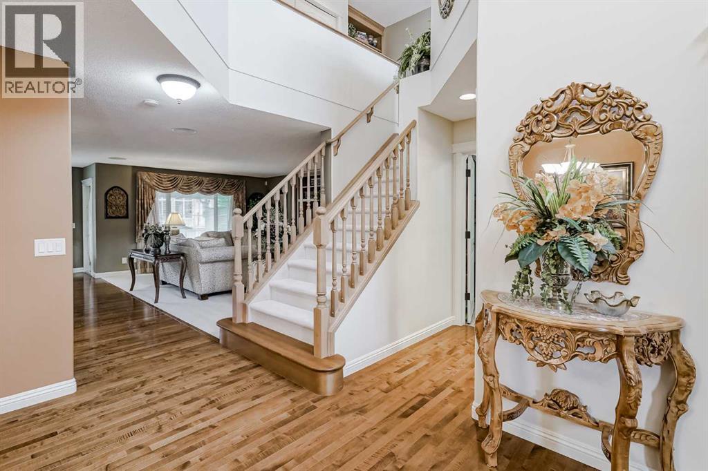 Single Family House for Sale in  Everwillow Park SW Evergreen Calgary 