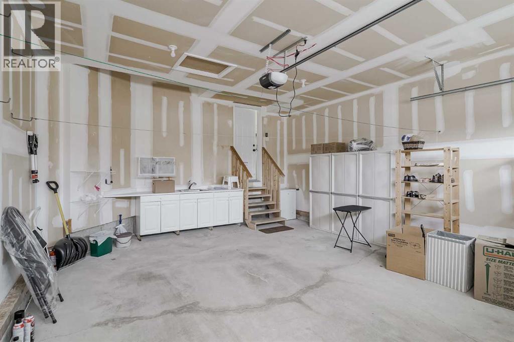 Single Family House for Sale in  Everwillow Park SW Evergreen Calgary 