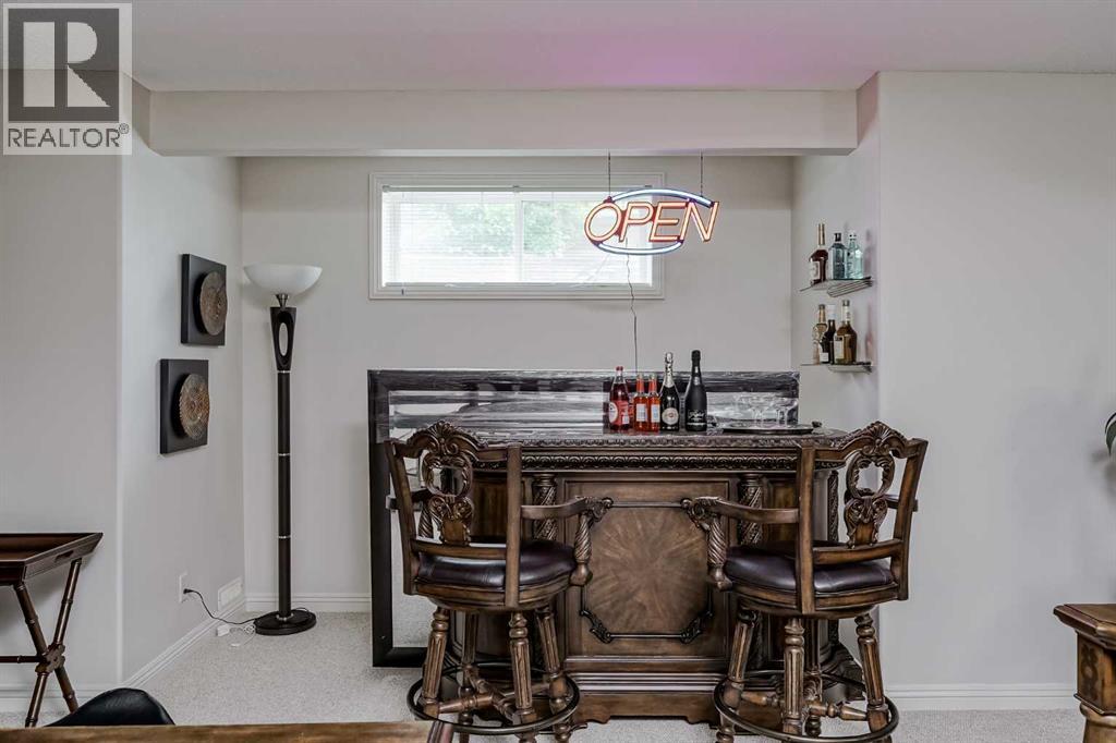 Single Family House for Sale in  Everwillow Park SW Evergreen Calgary 