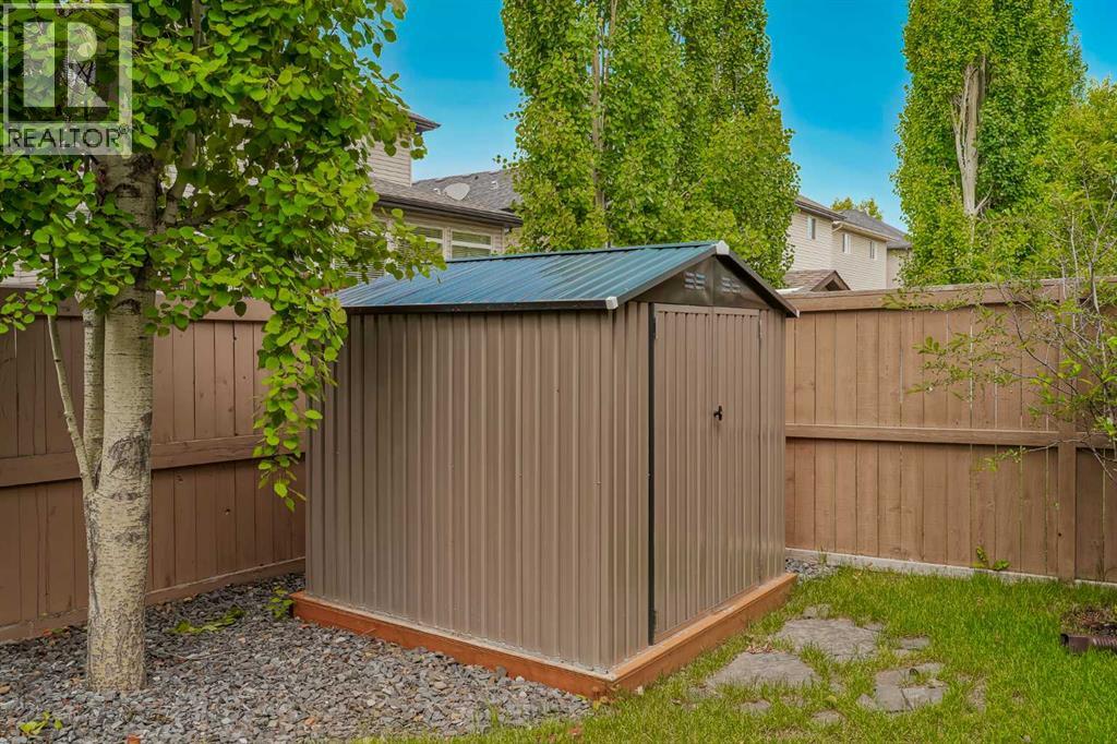 Single Family House for Sale in  Everwillow Park SW Evergreen Calgary 