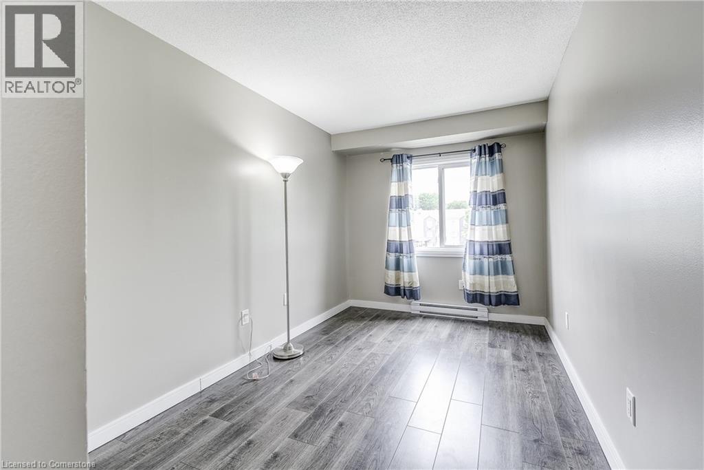 Photo 9 of 271 Eiwo Court Unit 306, Waterloo ON