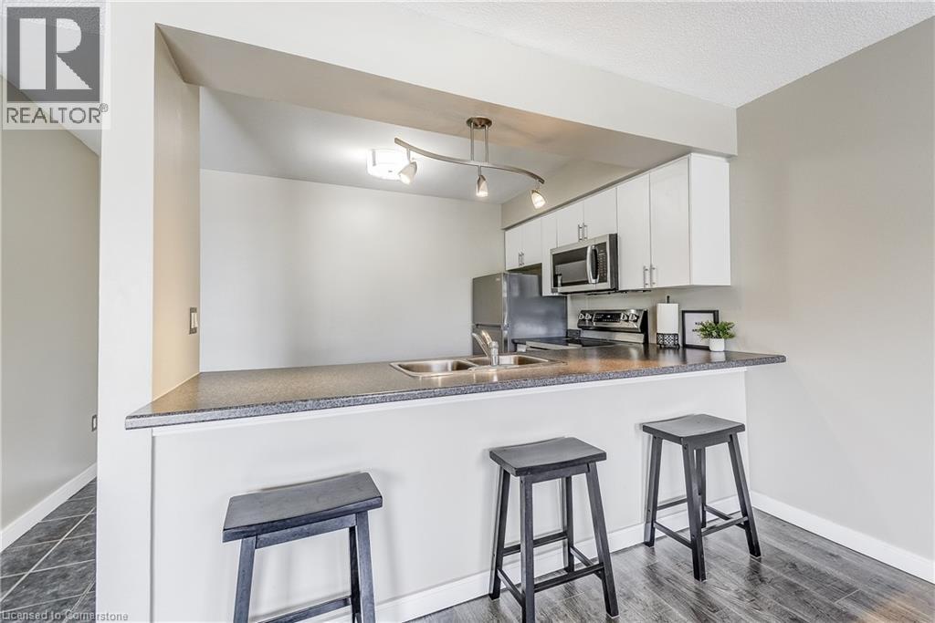 Photo 13 of 271 Eiwo Court Unit 306, Waterloo ON