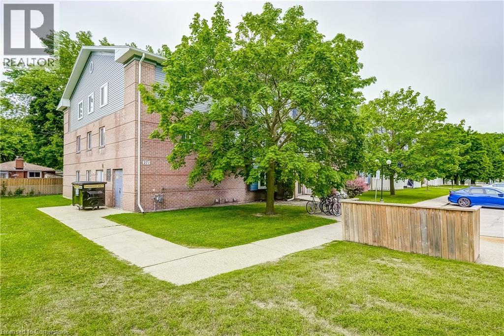 Photo 16 of 271 Eiwo Court Unit 306, Waterloo ON