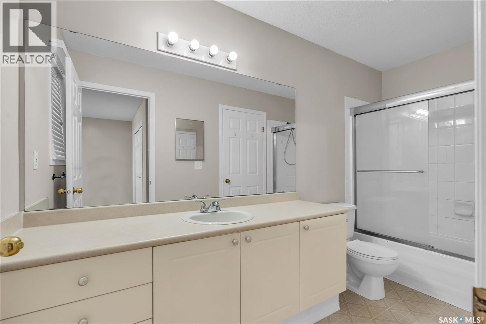 Single Family House 2 Level for Sale in   Keevil CRESCENT Saskatoon 