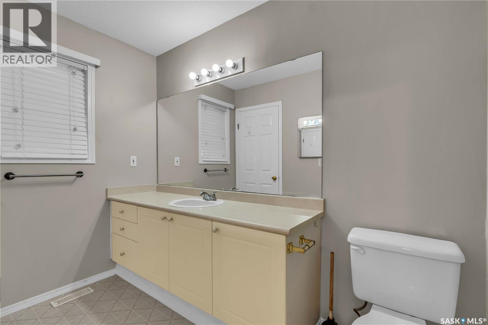 Single Family House 2 Level for Sale in   Keevil CRESCENT Saskatoon 