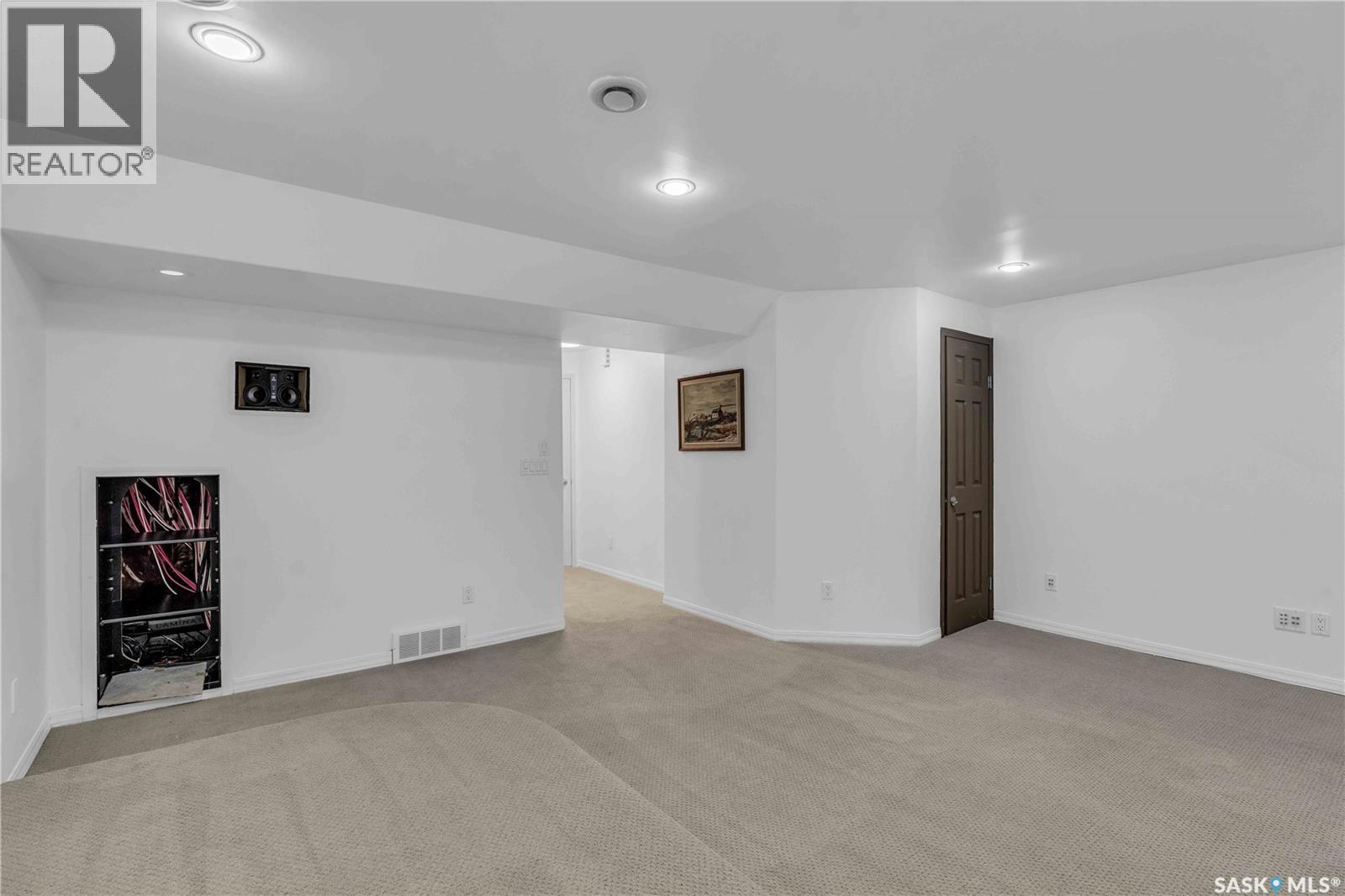 Single Family House 2 Level for Sale in   Keevil CRESCENT Saskatoon 