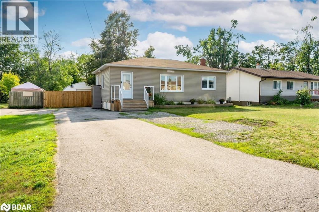 Photo 1 of 7 Leach Street, Orillia ON