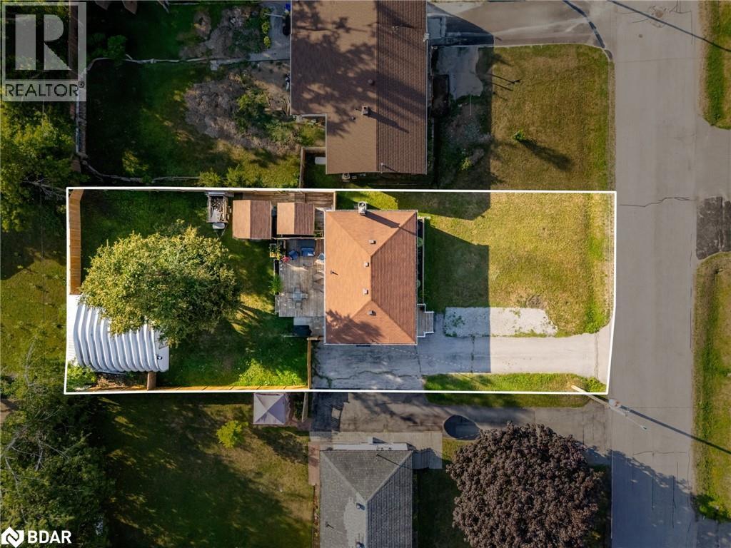 Photo 33 of 7 Leach Street, Orillia ON