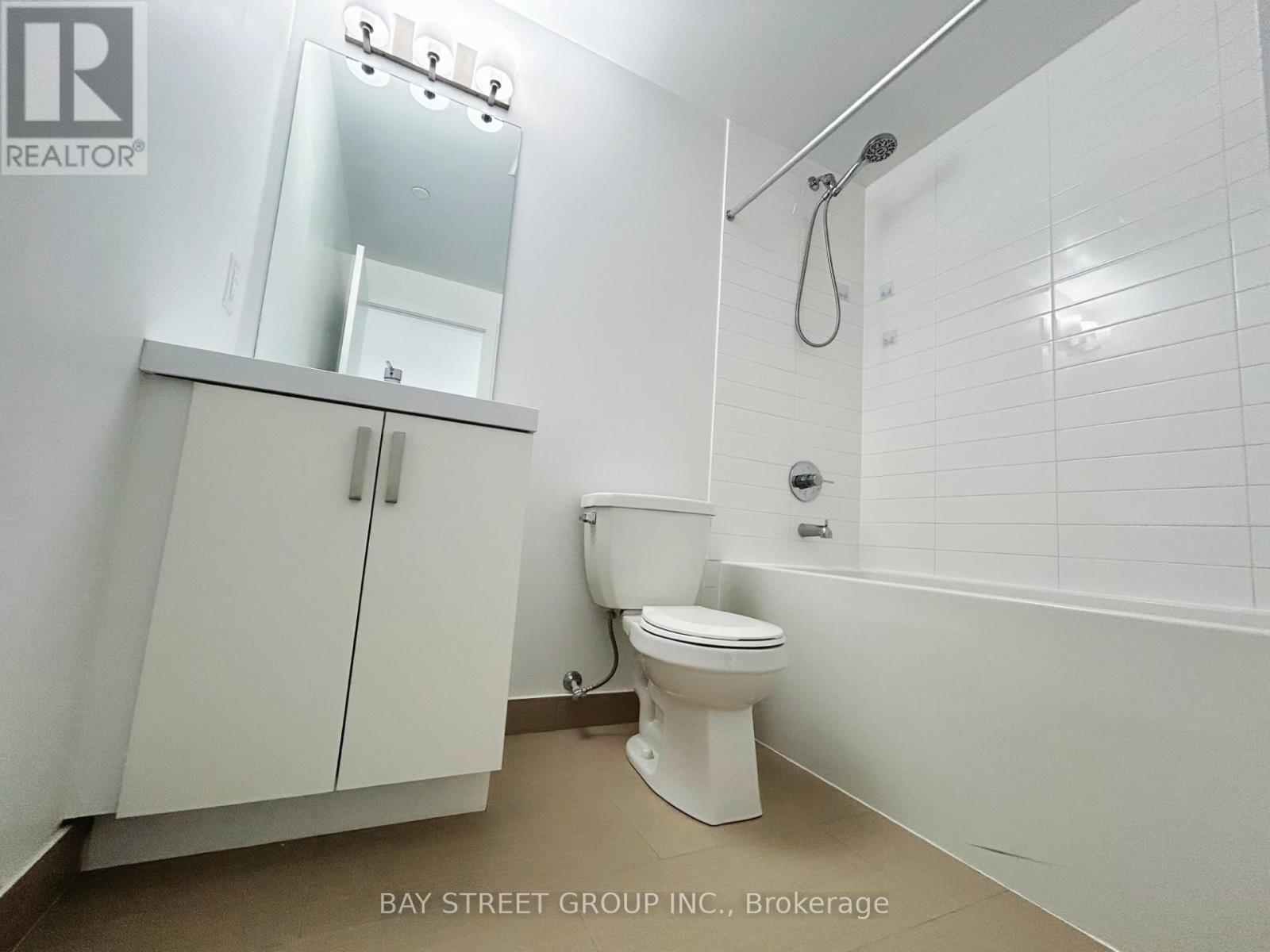 Photo 3 of 706 1603 Eglinton Avenue W, Toronto ON