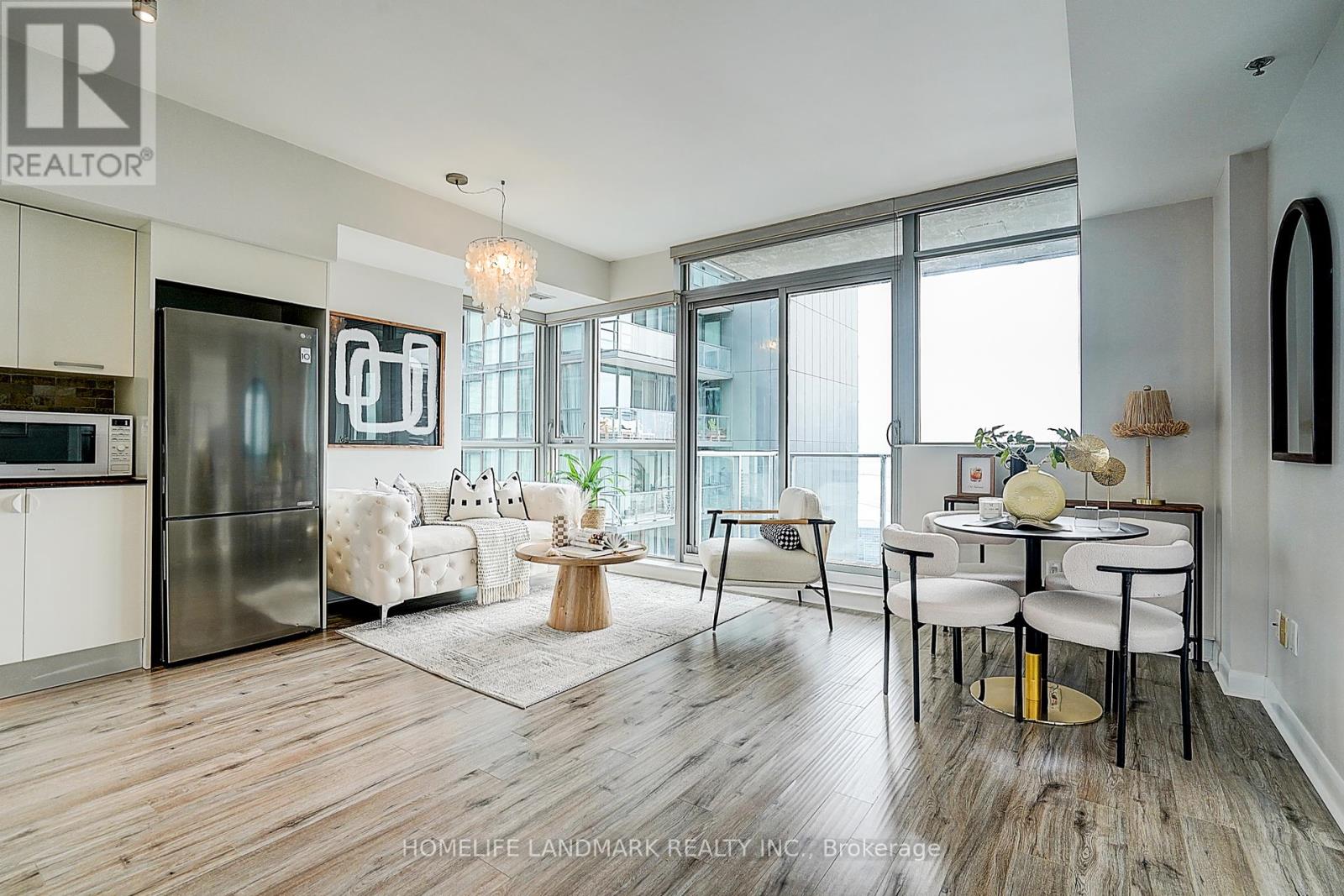 Photo 7 of 3103 375 King Street W, Toronto ON