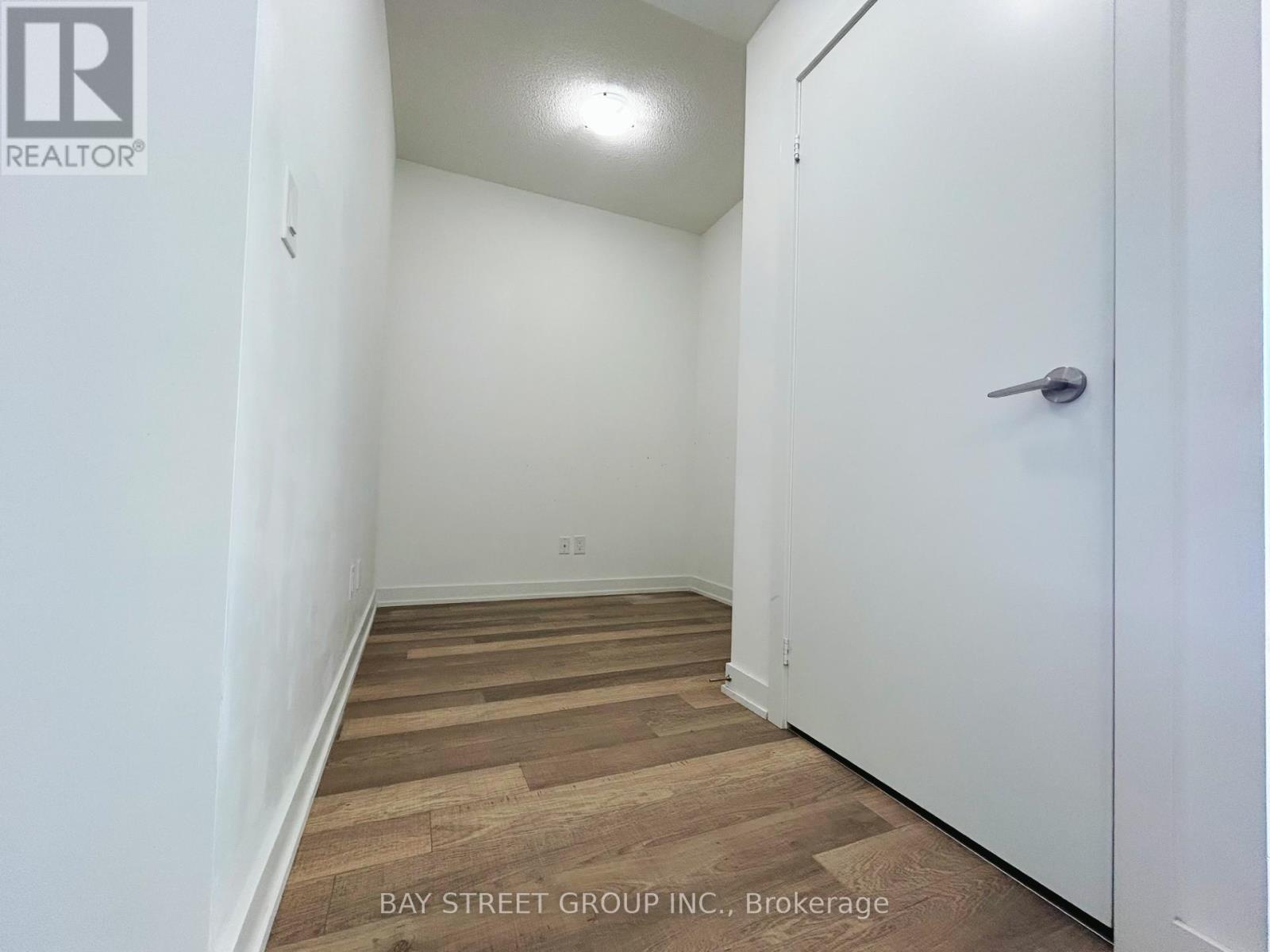Photo 6 of 706 1603 Eglinton Avenue W, Toronto ON
