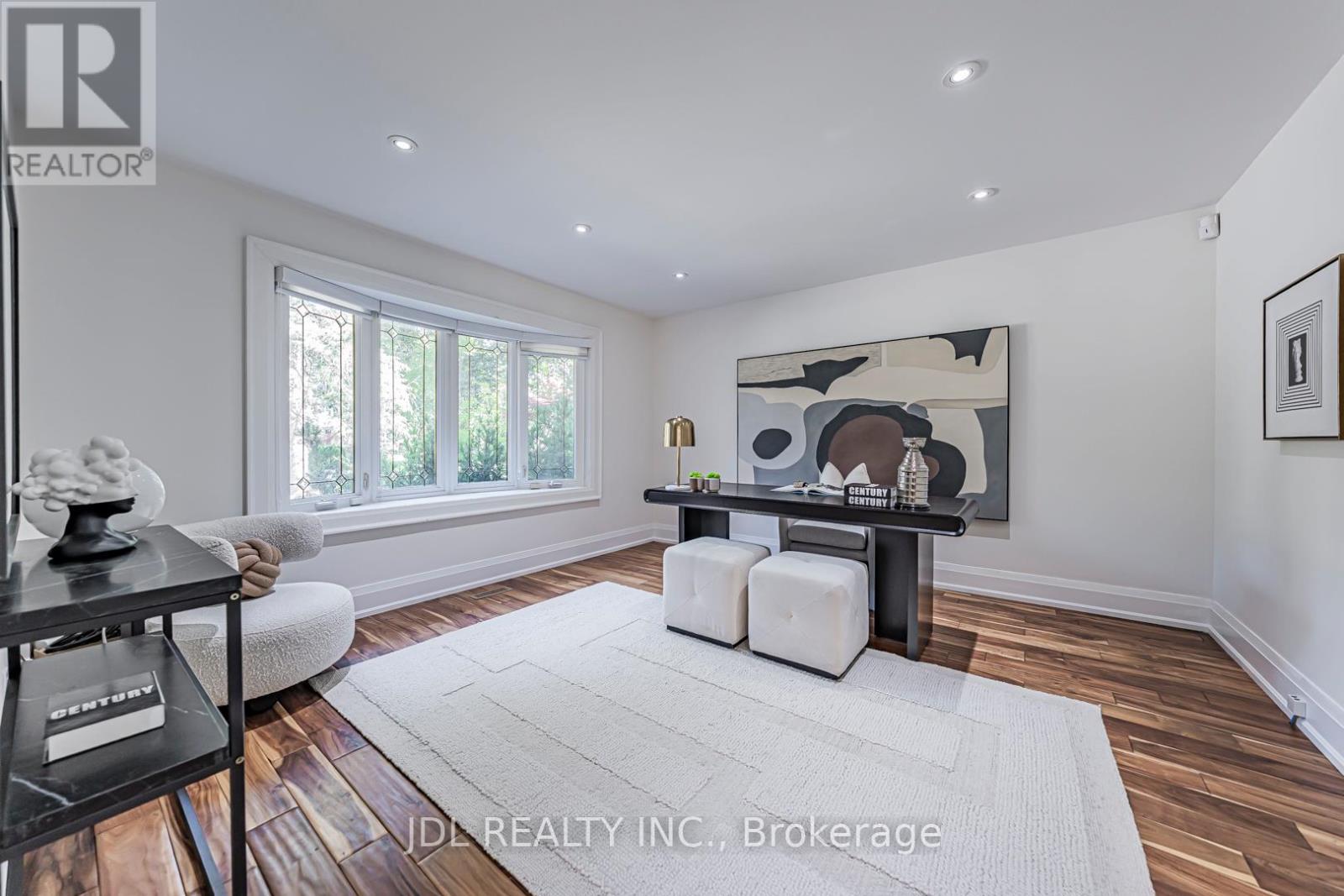 Photo 14 of 2431 Jarvis Street S, Mississauga ON