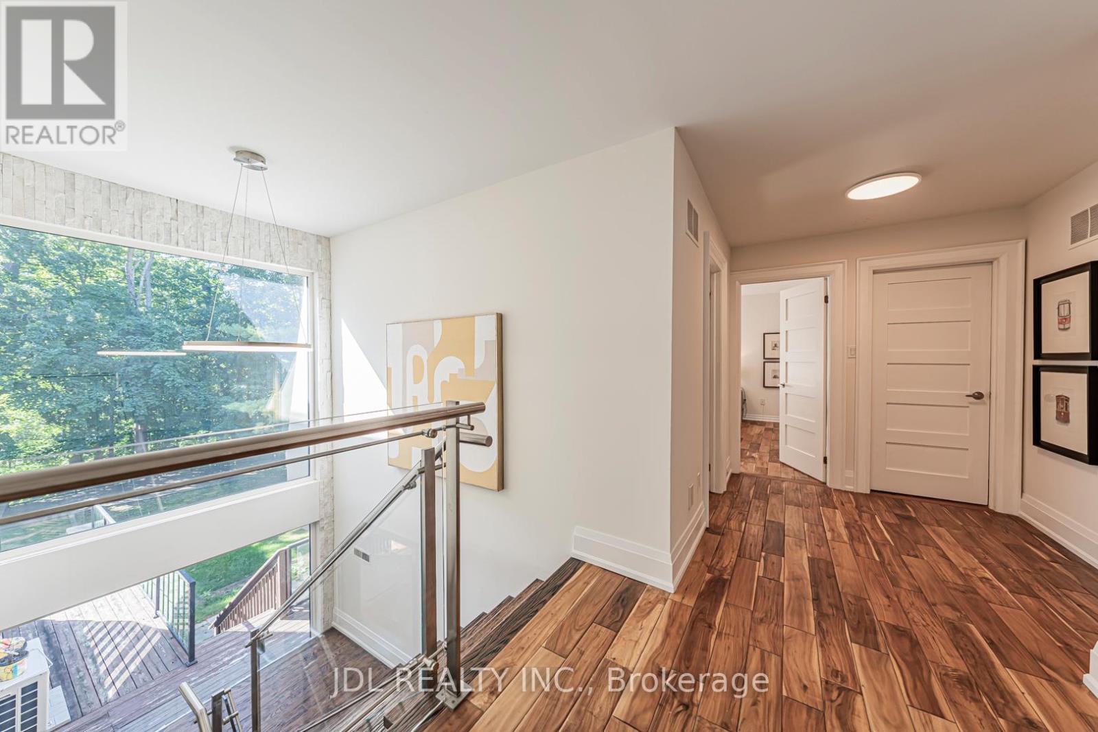Photo 24 of 2431 Jarvis Street S, Mississauga ON
