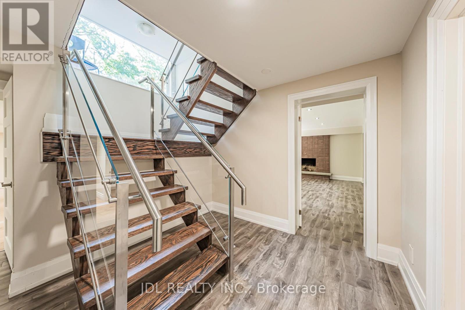 Photo 41 of 2431 Jarvis Street S, Mississauga ON