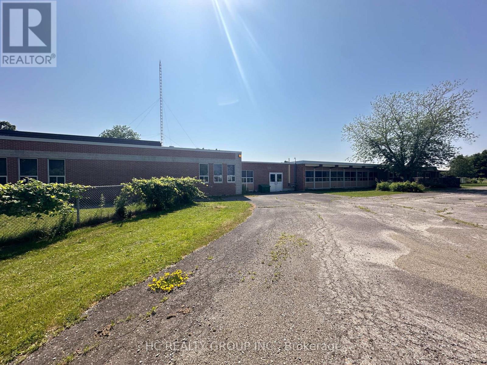 Photo 4 of 1357 Hutchinson Road, Haldimand ON