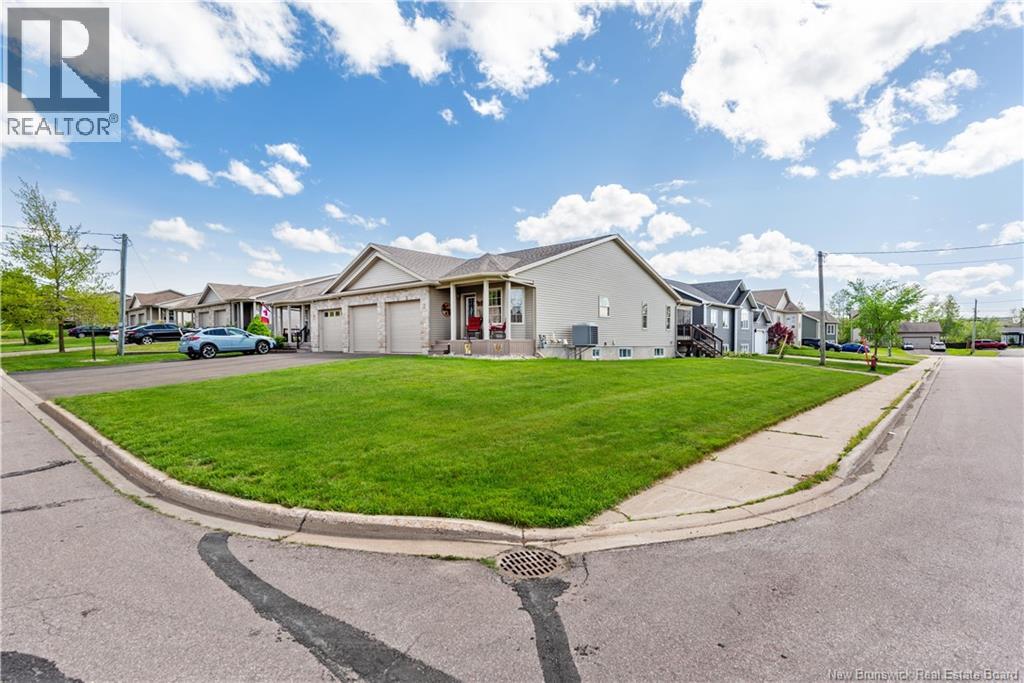 Photo 33 of 2 Thornhill Crescent, Moncton NB