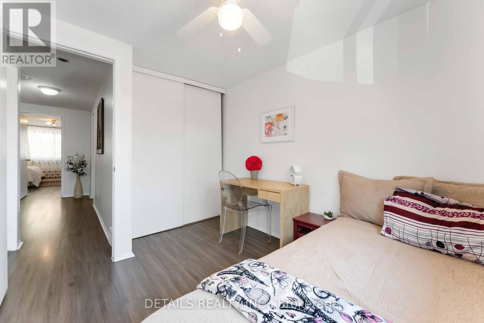 Photo 25 of 70 43 Stokes Crescent, Ottawa ON