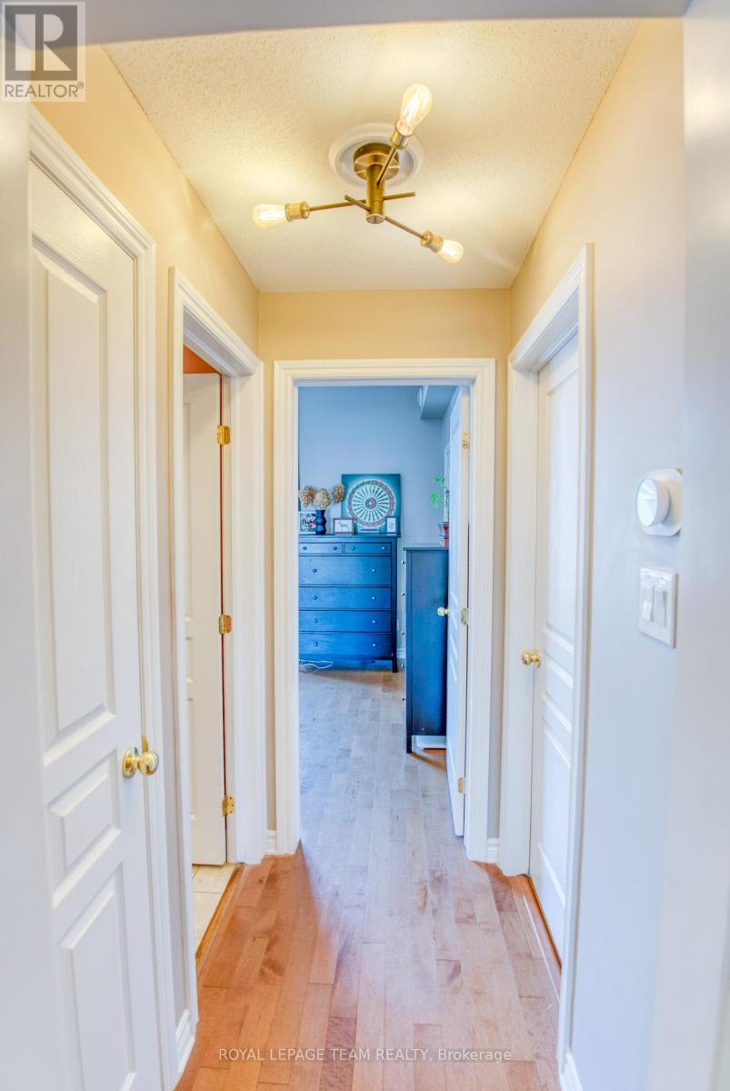 Photo 14 of 159 Eye Bright Crescent, Ottawa ON