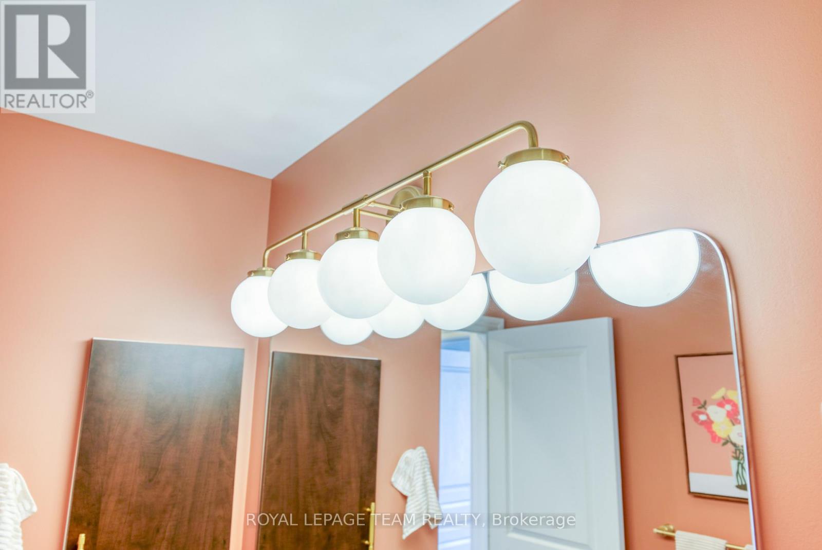 Photo 21 of 159 Eye Bright Crescent, Ottawa ON