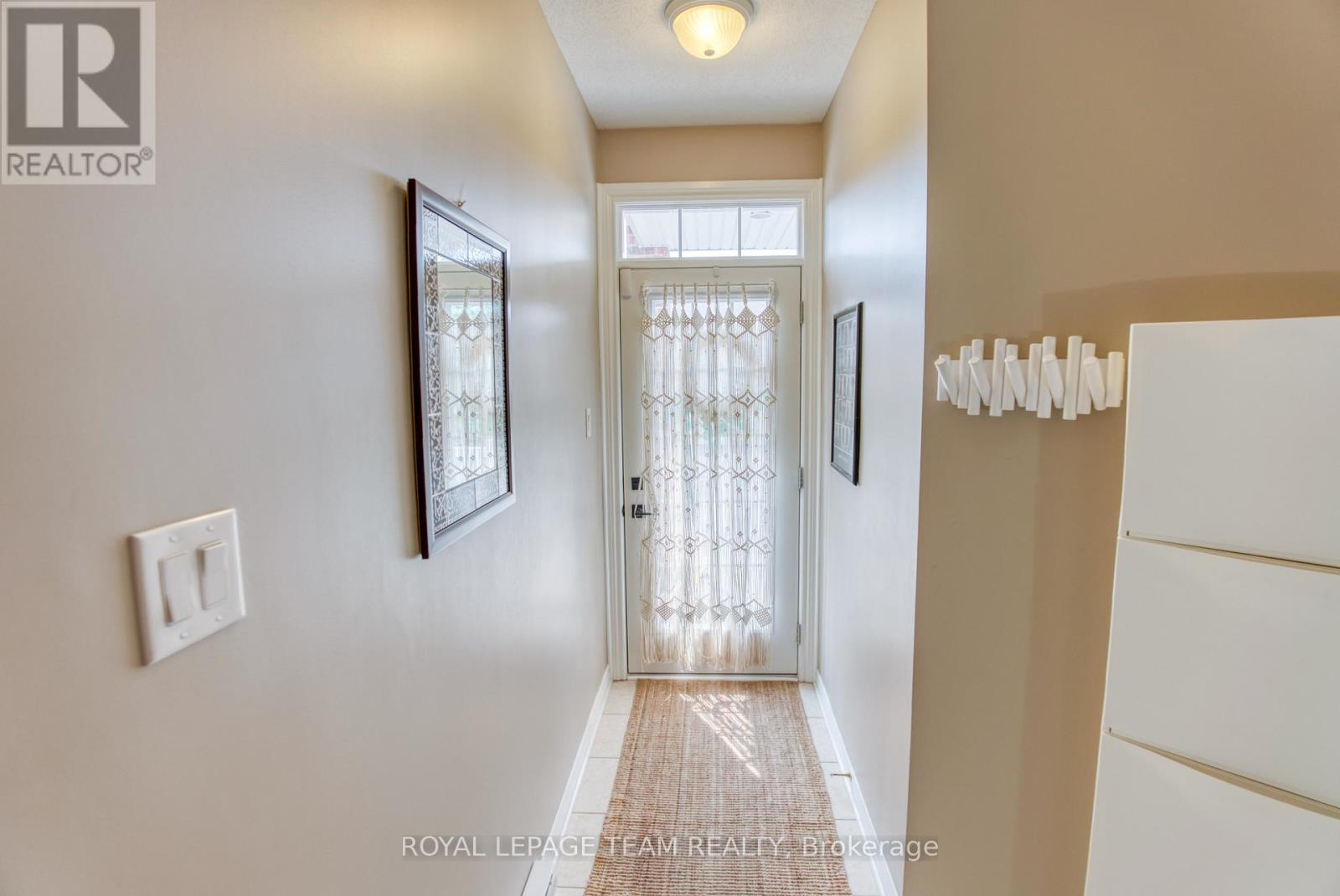 Photo 4 of 159 Eye Bright Crescent, Ottawa ON