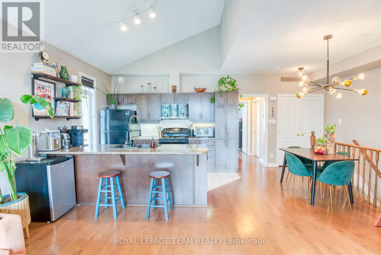 Photo 6 of 159 Eye Bright Crescent, Ottawa ON