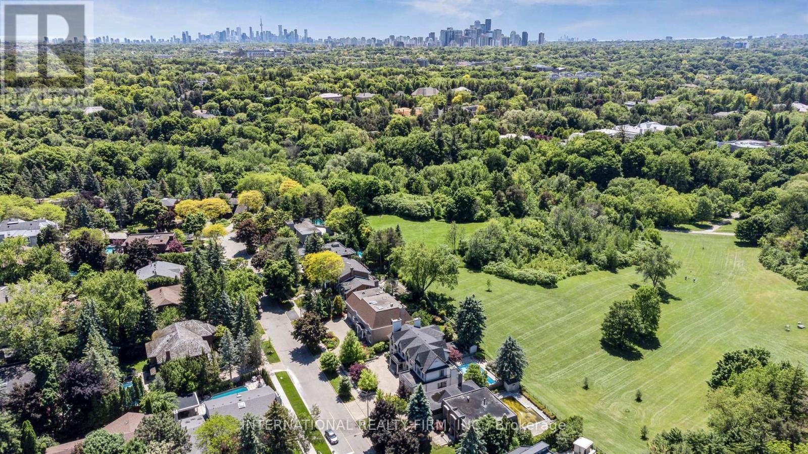 Photo 28 of 6 Penwood Crescent, Toronto ON