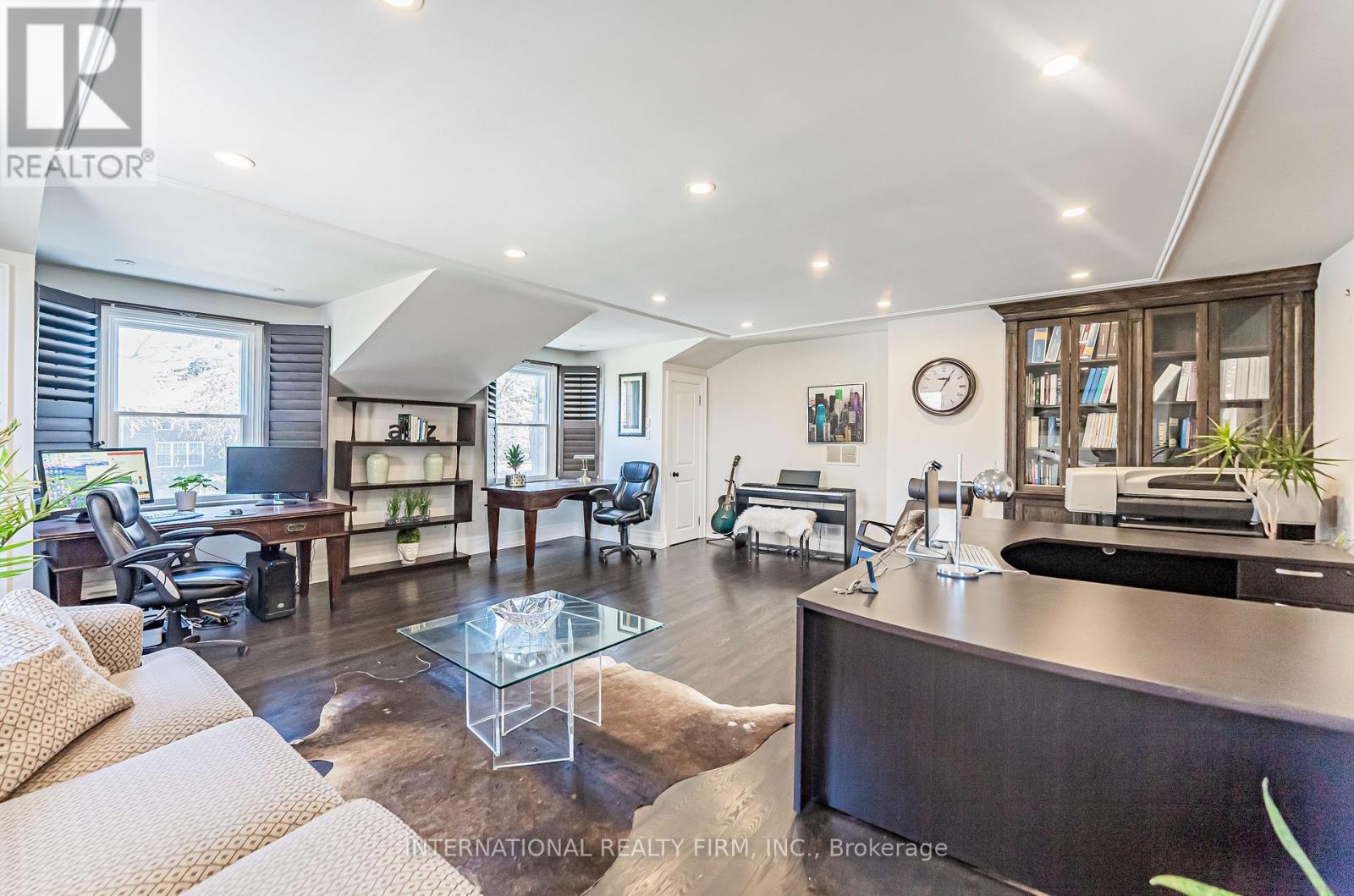 Photo 7 of 6 Penwood Crescent, Toronto ON