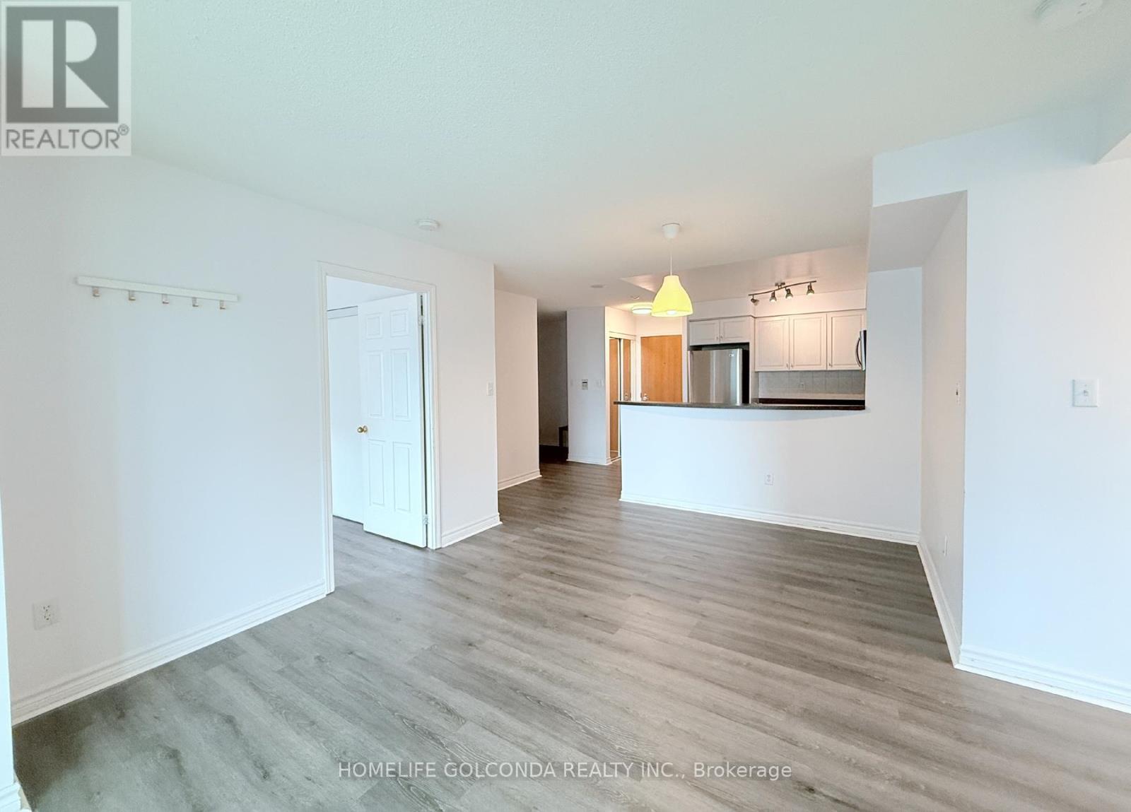 Photo 10 of 2306 7 Lorraine Drive, Toronto ON