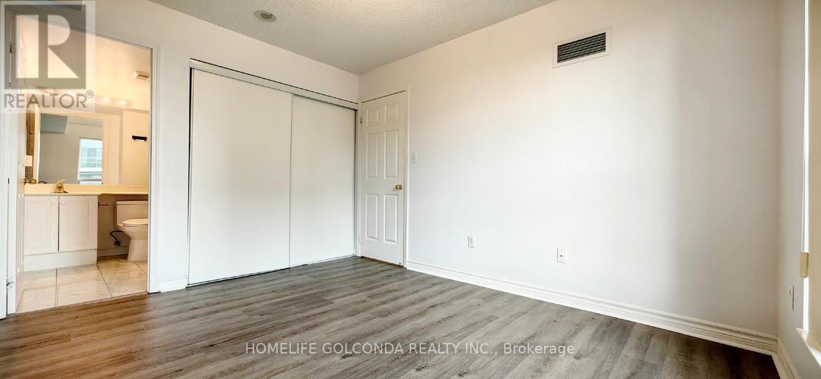 Photo 13 of 2306 7 Lorraine Drive, Toronto ON