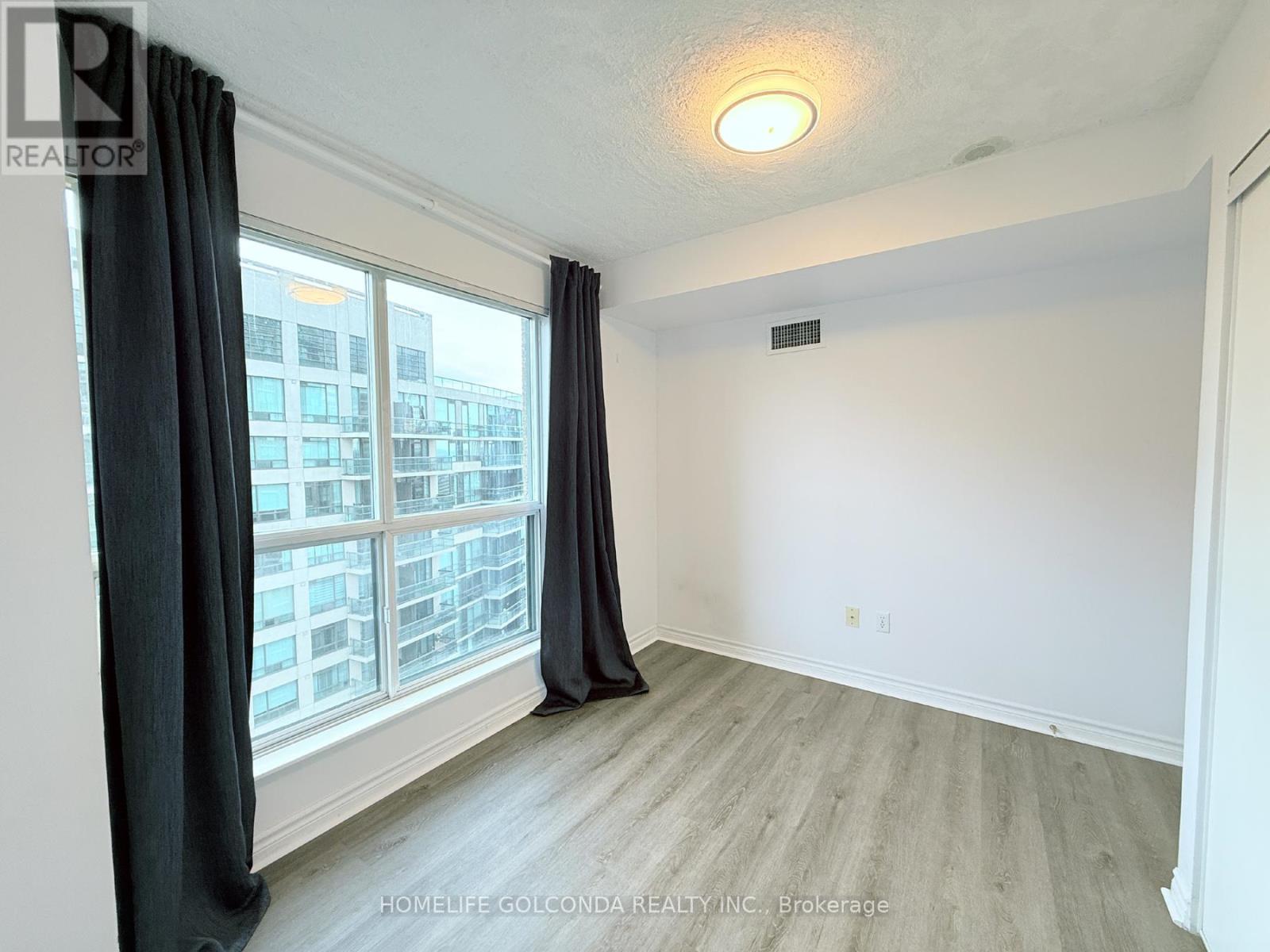 Photo 17 of 2306 7 Lorraine Drive, Toronto ON
