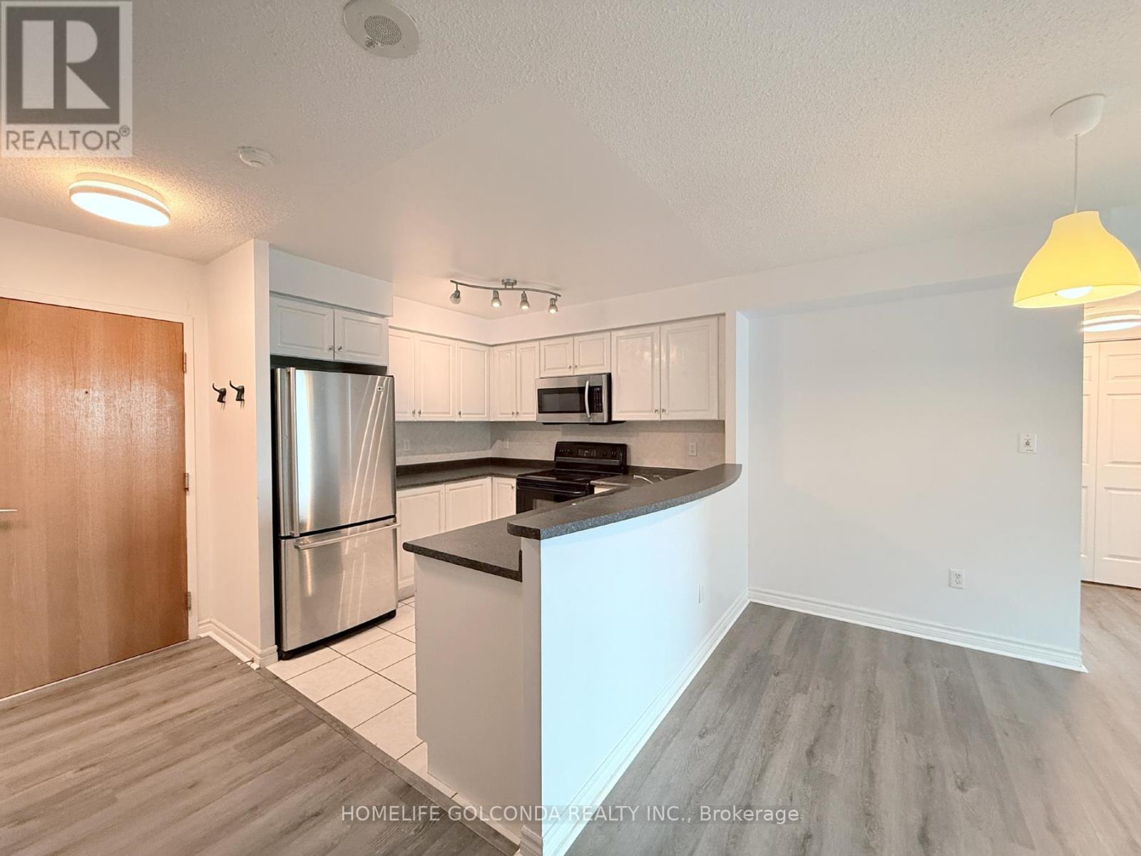 Photo 3 of 2306 7 Lorraine Drive, Toronto ON