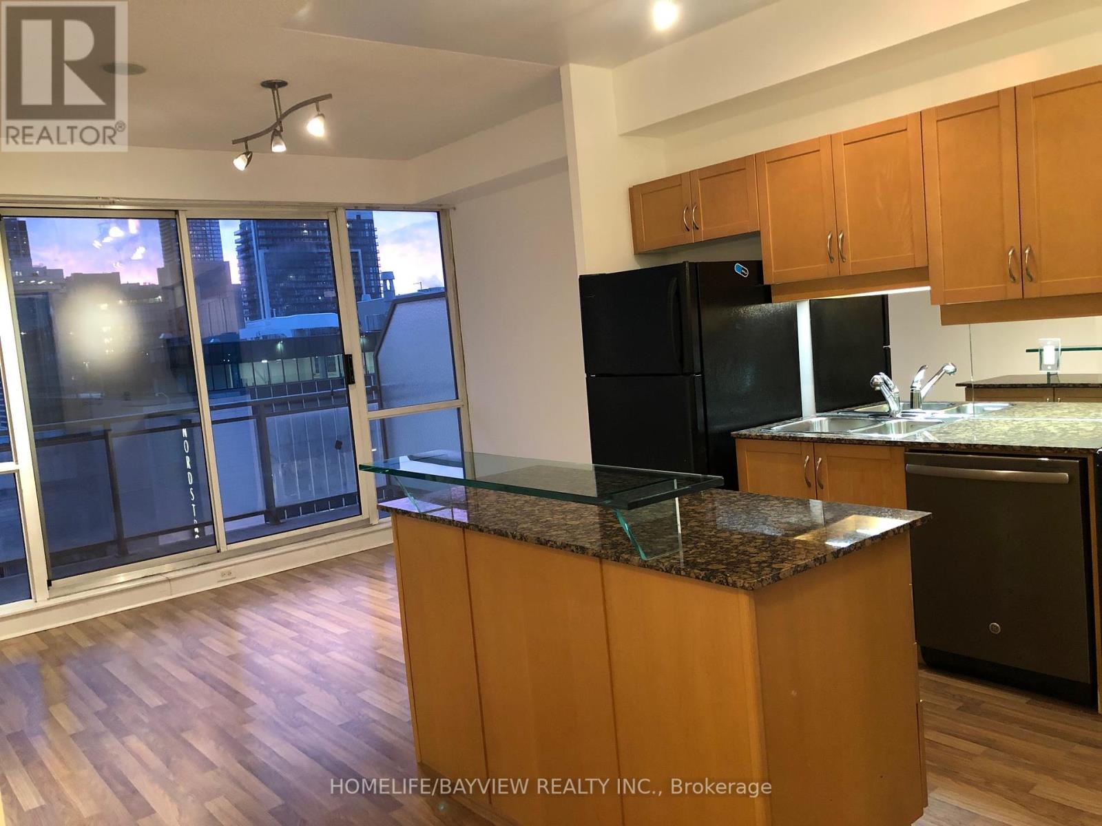Photo 2 of 1408 220 Victoria Street, Toronto ON