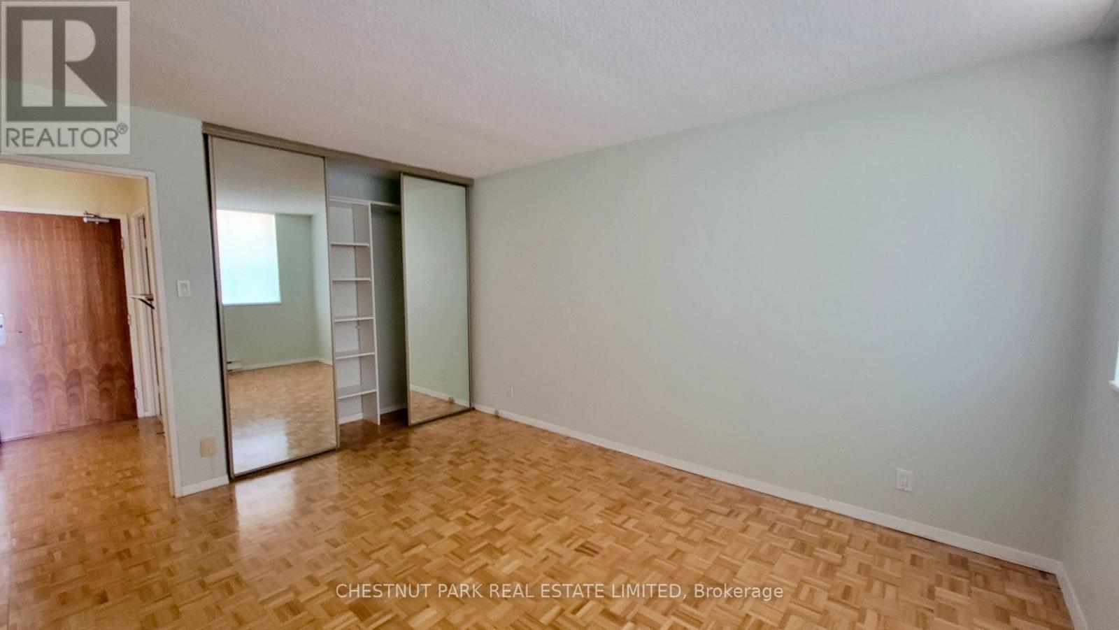 Photo 5 of 1707 914 Yonge Street, Toronto ON