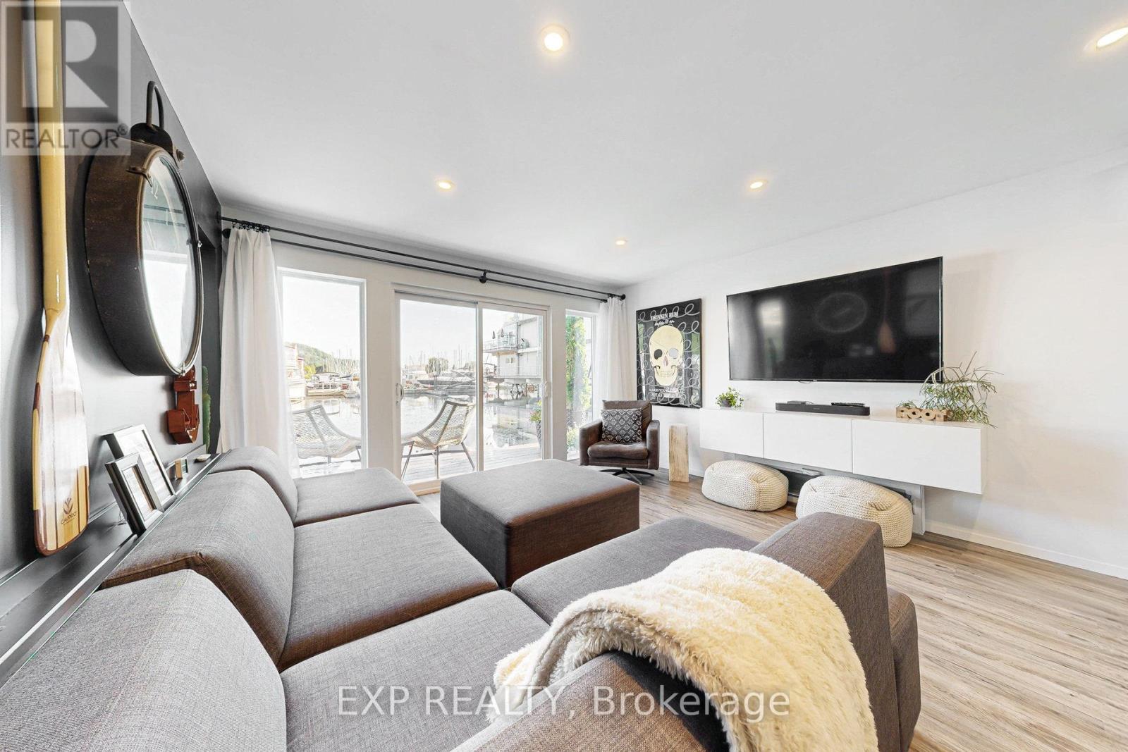 Photo 22 of 2 7 Brimley Road S, Toronto ON