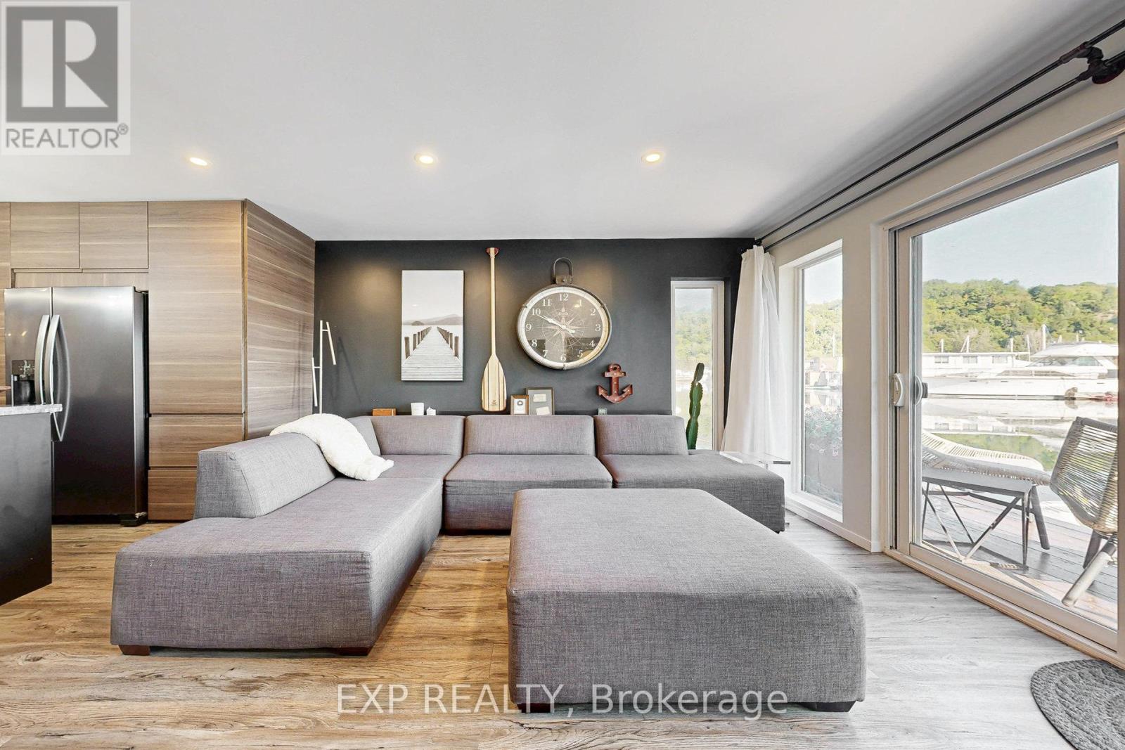 Photo 23 of 2 7 Brimley Road S, Toronto ON