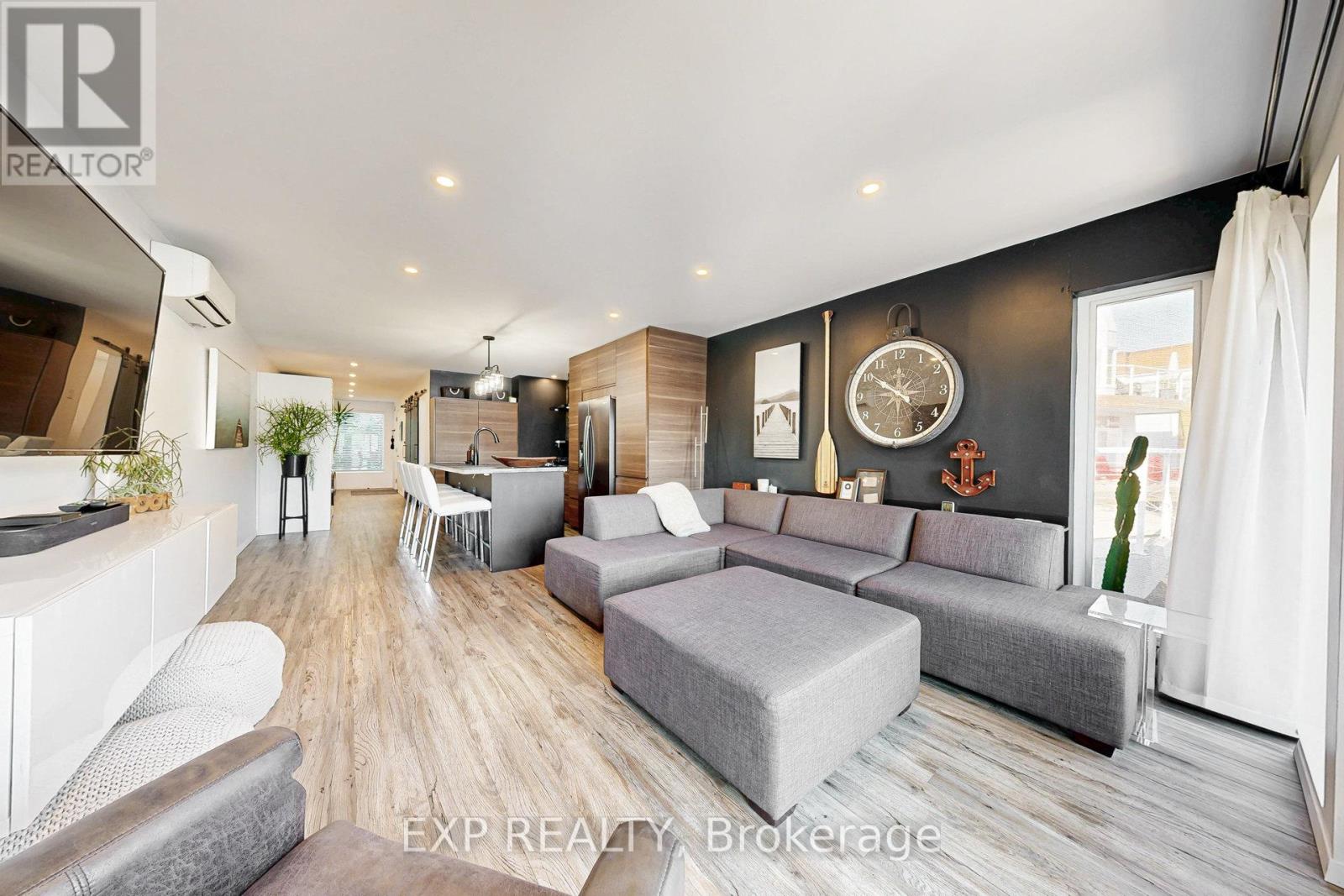 Photo 24 of 2 7 Brimley Road S, Toronto ON