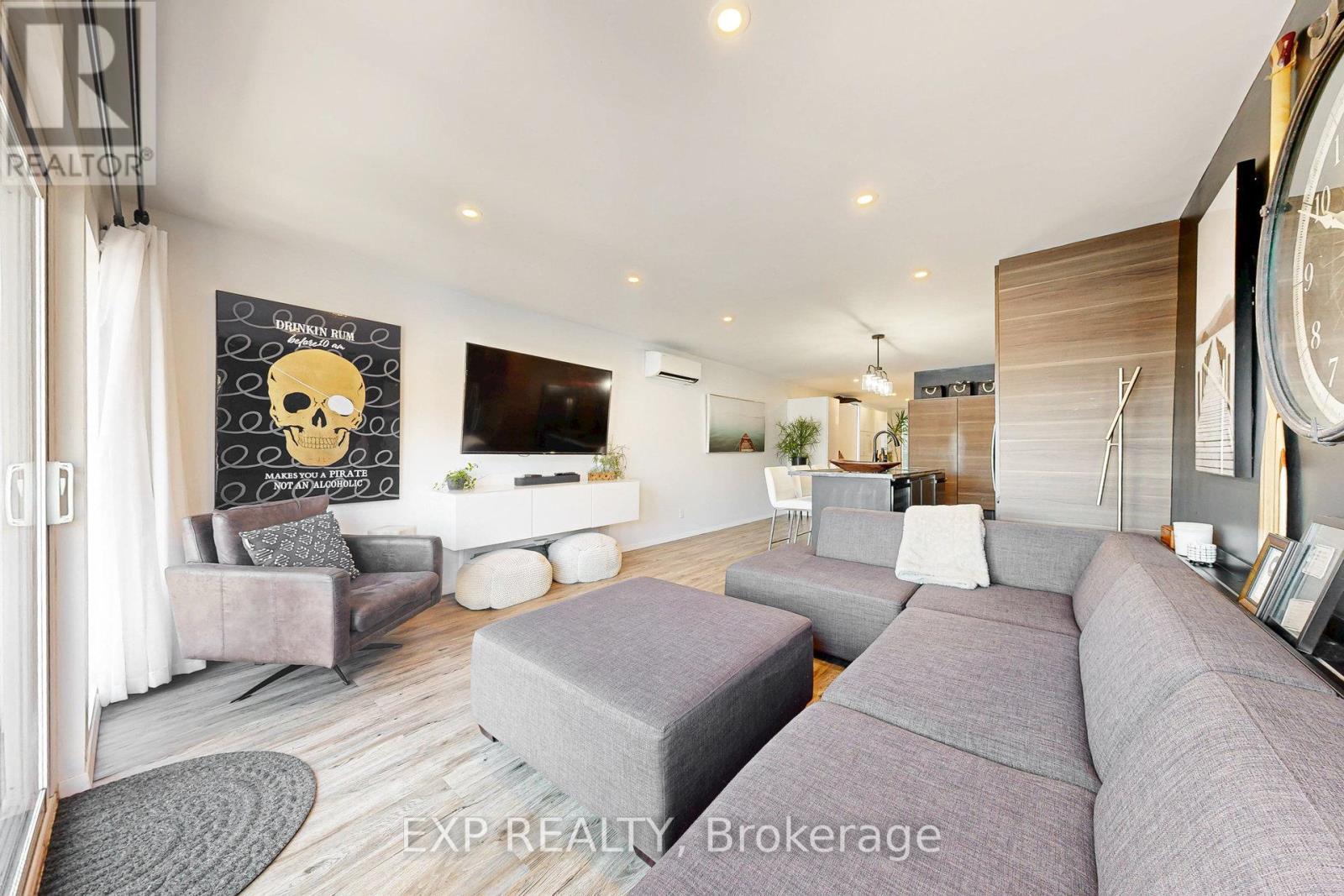 Photo 25 of 2 7 Brimley Road S, Toronto ON