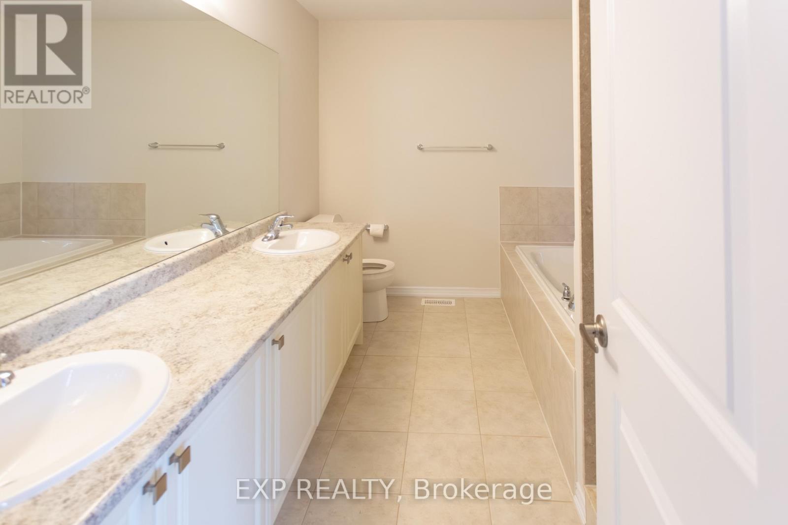 Photo 25 of 8005 Odell Crescent, Niagara Falls ON